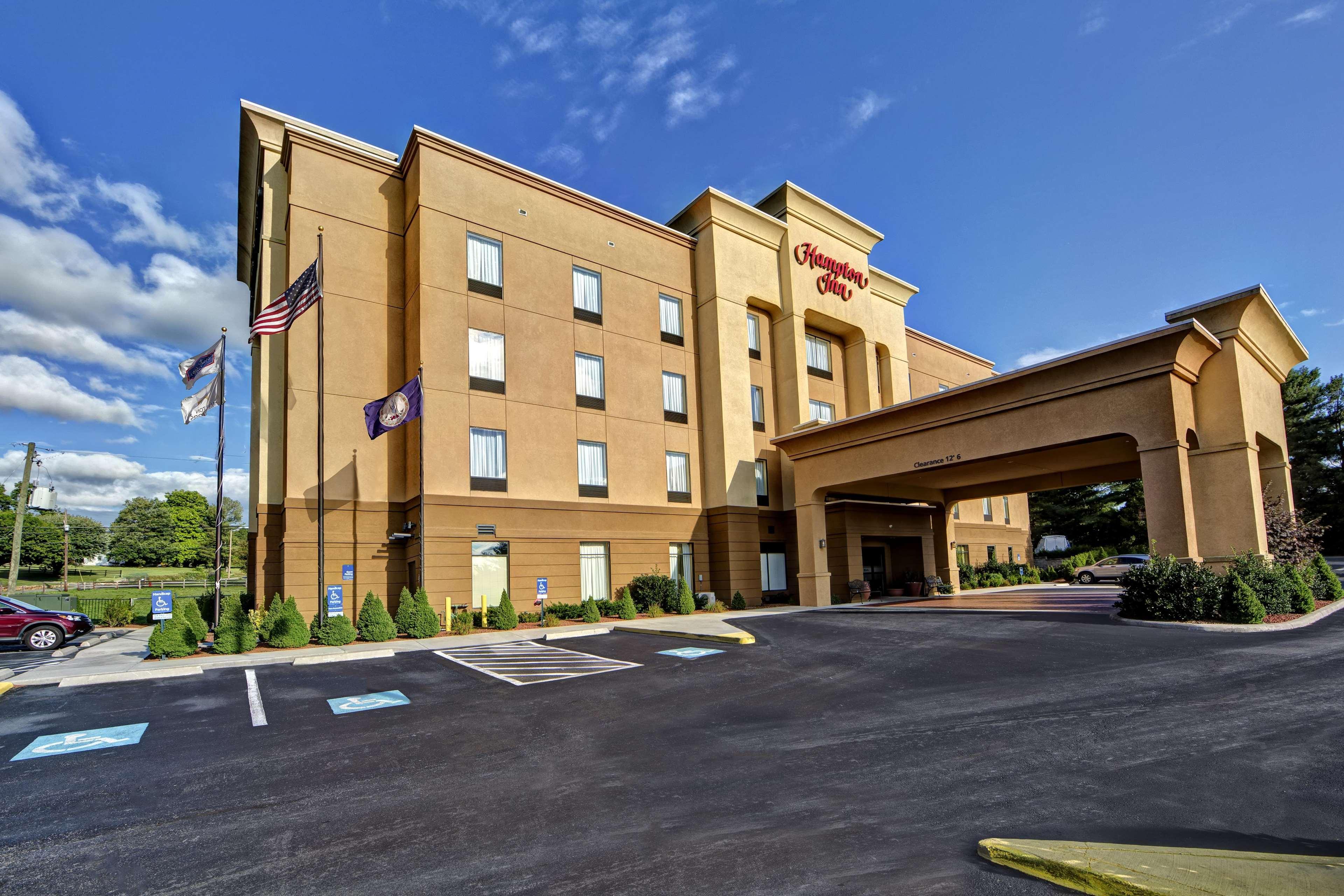 Hampton Inn Galax Esterno foto