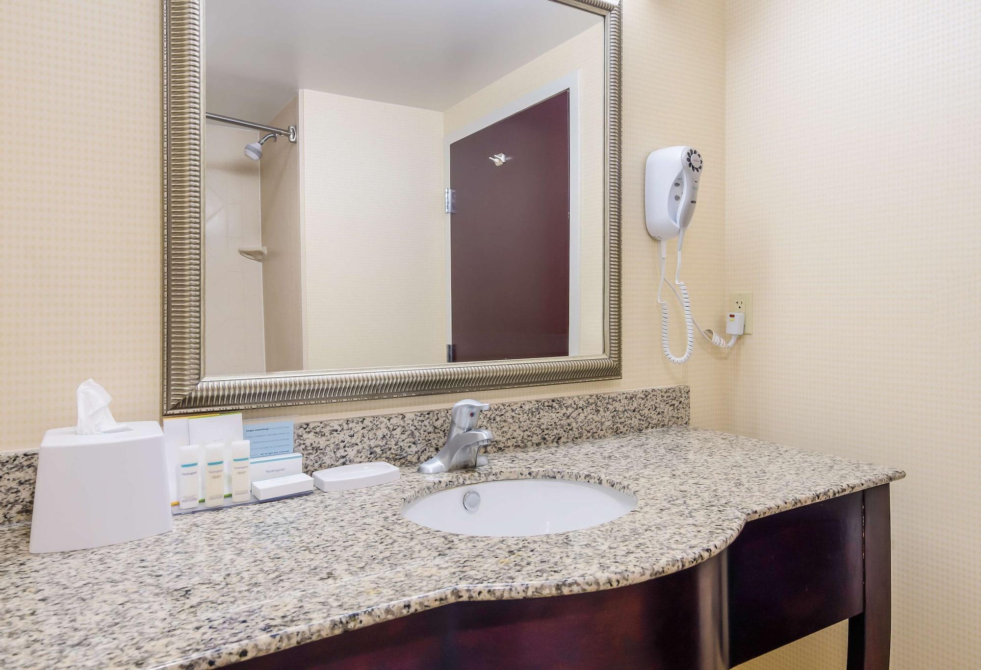 Hampton Inn Galax Esterno foto